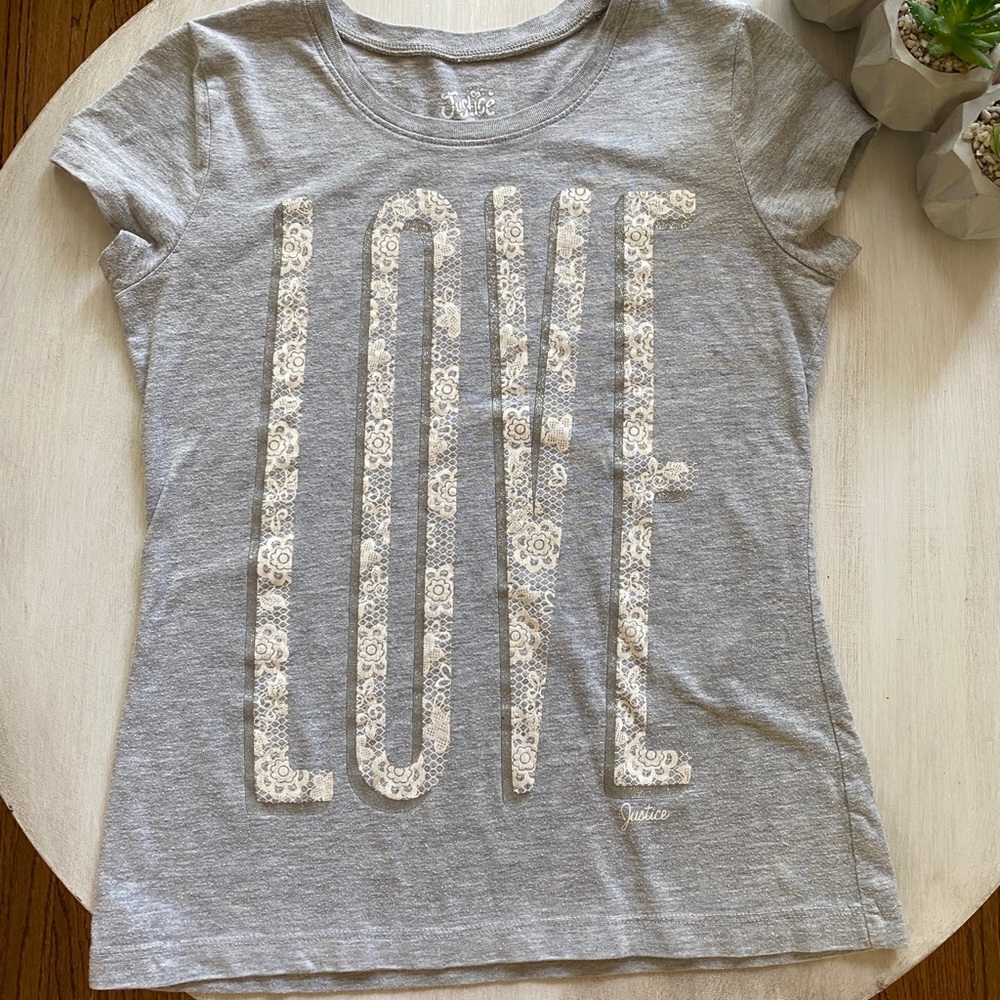 🌸 2 for $15: Cute Justice Top